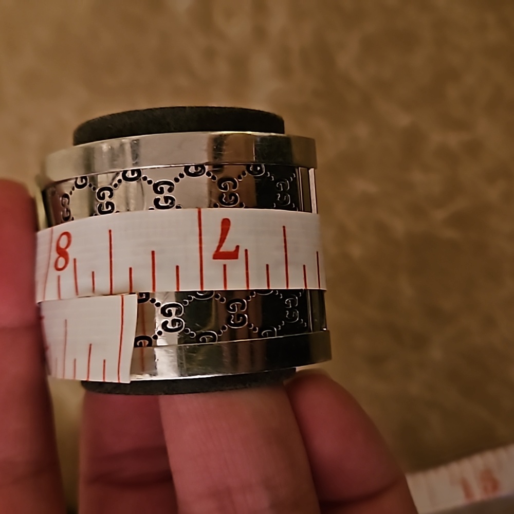 Gucci bangle watch - Picture 10 of 10